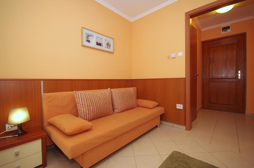 Vararok Apartman Gyula Exterior foto