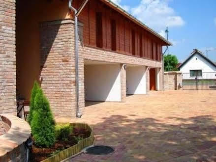 Vararok Apartman Gyula Exterior foto